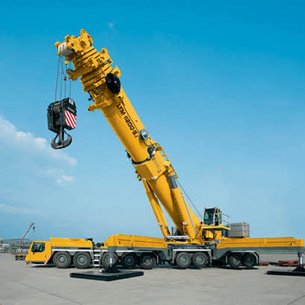Liebherr LTM 1200 - 72 Metre
